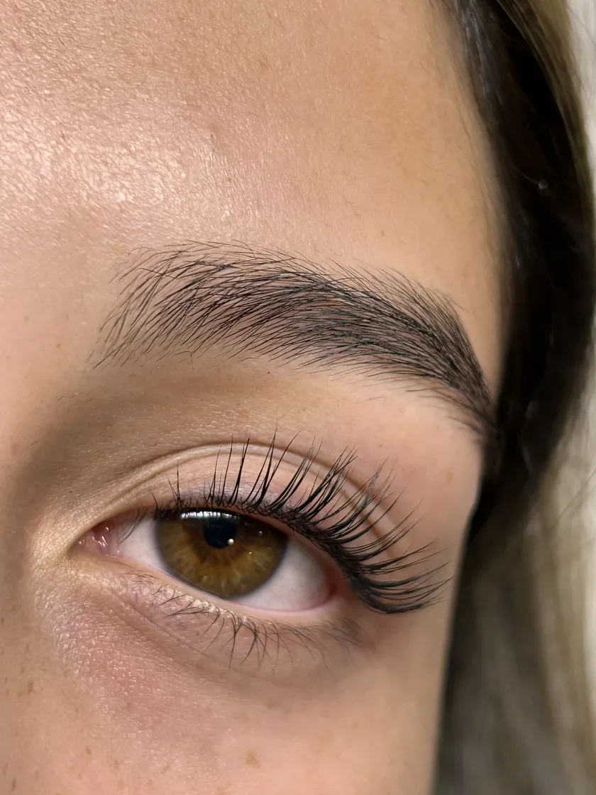 Trabajo real de KikiBrows (2 de 11)